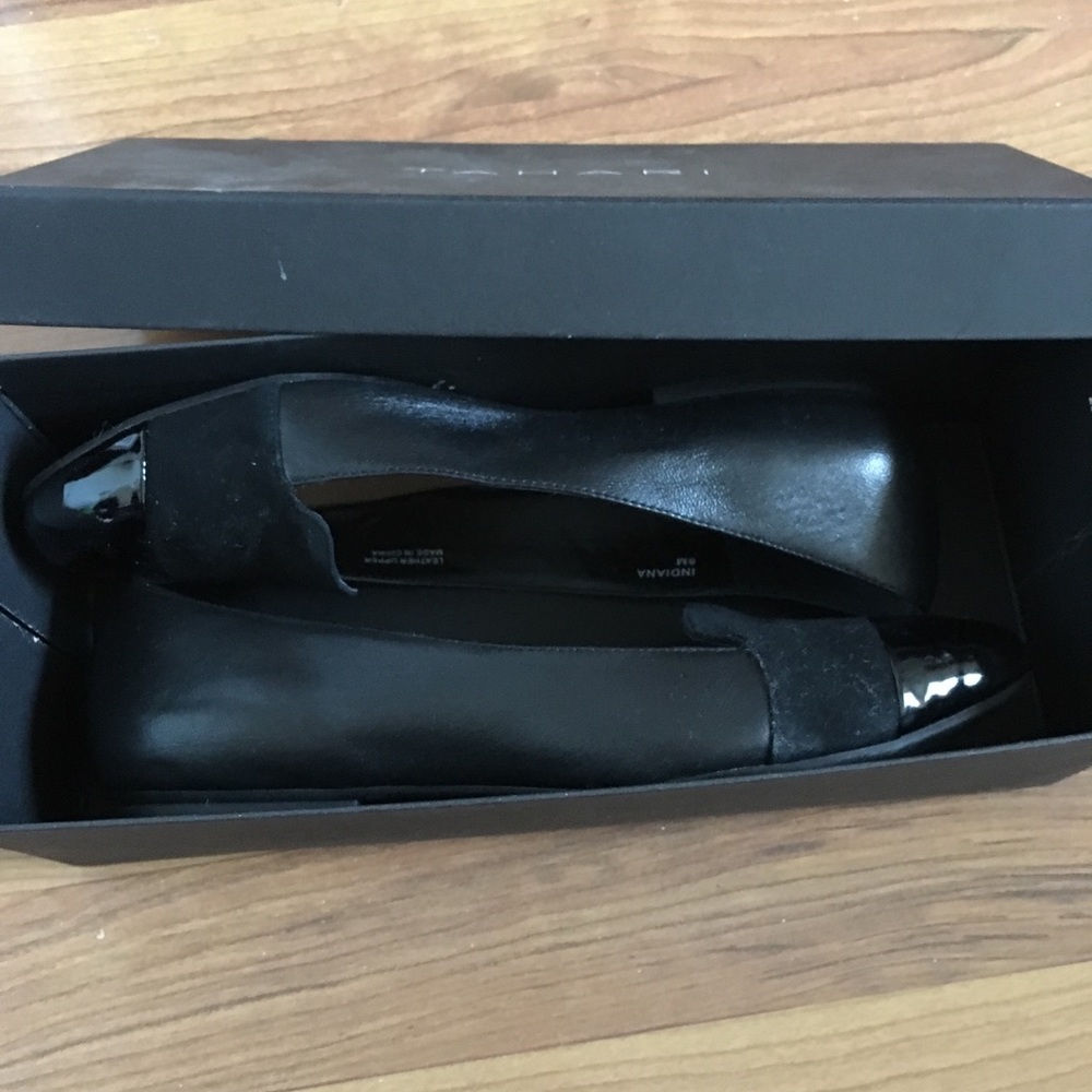 Shoes - Picture 2 of 3